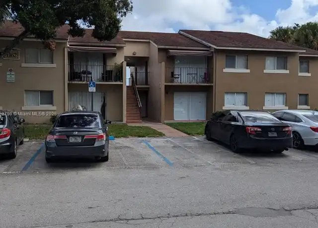 Property at 1162 Lake Terry Dr Unit O, West Palm Beach, FL, 33411, 3 beds, 2 baths, [object Object]