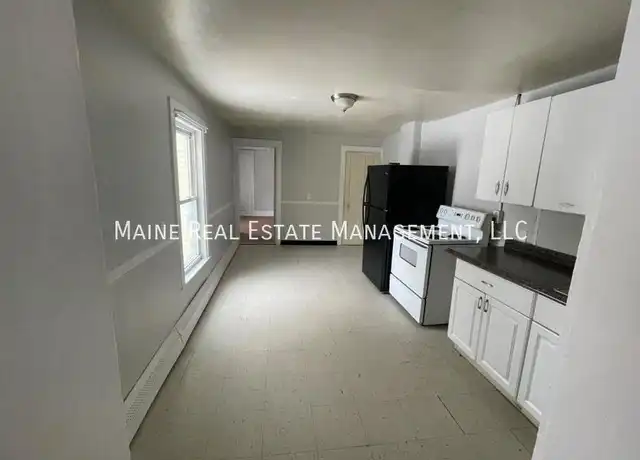 Property at 22 Birch St Unit 2, Bangor, ME, 04401, 2 beds, 1 bath, [object Object]