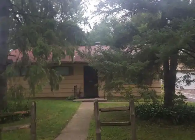 Property at 1210 Blaine Dr, Madison, WI, 53704, 3 beds, 1 bath, [object Object]