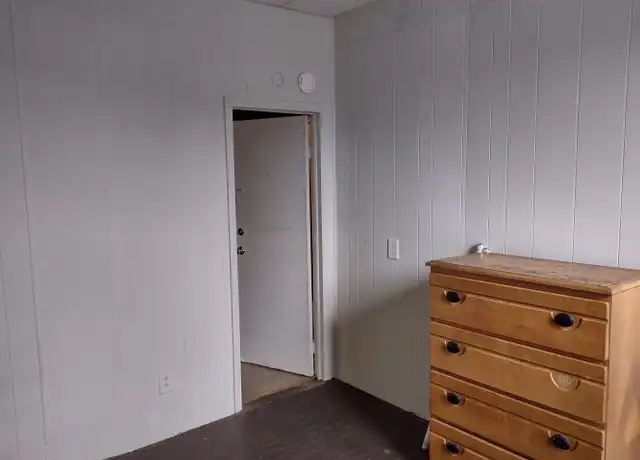 Property at 100 N Broadway Unit 2, Gloucester City, NJ, 08030, 1 bed, 1 bath, [object Object]