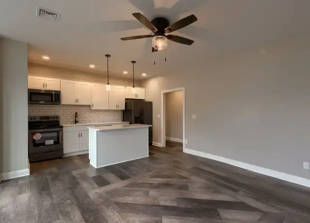 Property at 2005 N 3rd St Unit 4, Harrisburg, PA, 17102, 2 beds, 1.5 baths, [object Object]