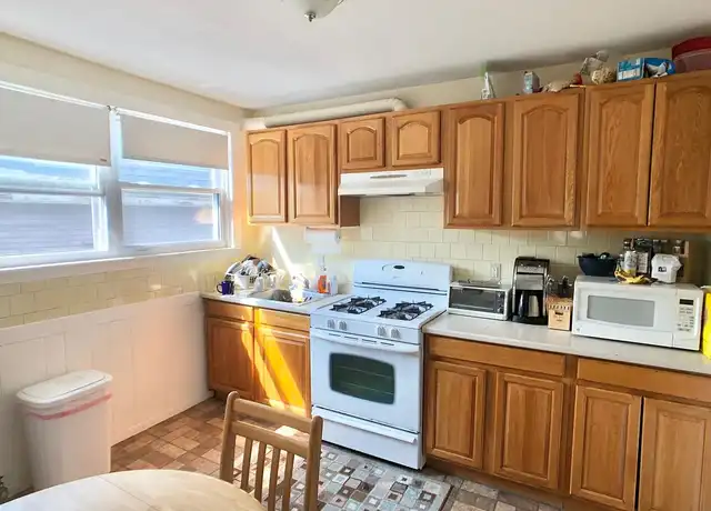 Property at 23 Allston St Unit 1, Boston, MA, 02134, 3 beds, 1 bath, [object Object]