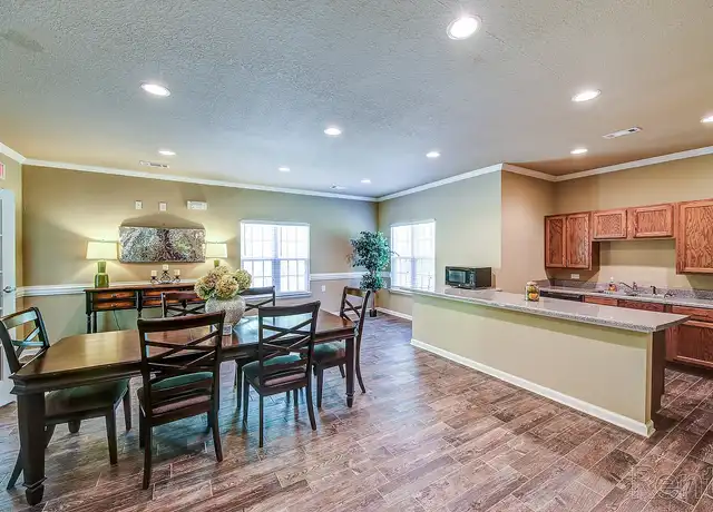 Property at Lynnview Ridge - 605 Barnett Dr, Kingsport, TN, 37664, 2 beds, 2 baths, [object Object]