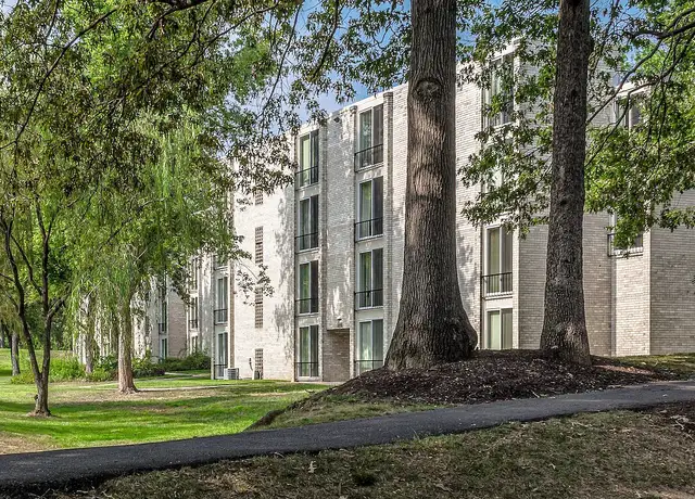 Photo of 430 Ridge Rd, Greenbelt, MD 20770
