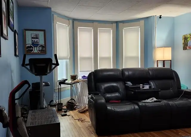 Property at 213 Lincoln St Apt 2F, Worcester, MA, 01605, 3 beds, 1 bath, [object Object]