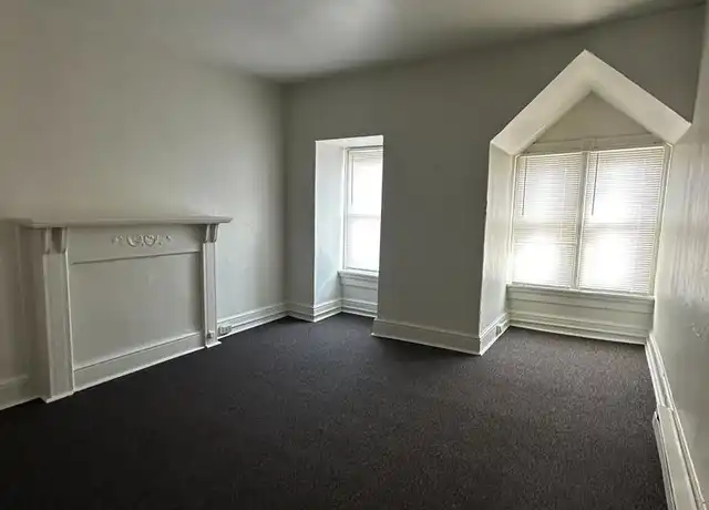 Property at 312 S Queen St Apt 3, Lancaster, PA, 17603, 1 bed, 1 bath, [object Object]