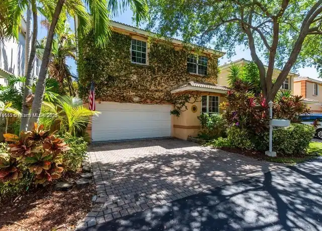 Property at 1250 Hayes St, Hollywood, FL, 33019, 3 beds, 2 baths, [object Object]