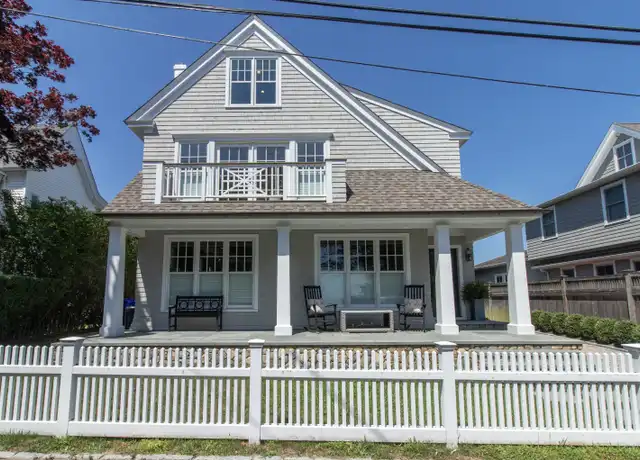 Property at 34 Island View Ave, Branford, CT, 06405, 5 beds, 3.5 baths, [object Object]