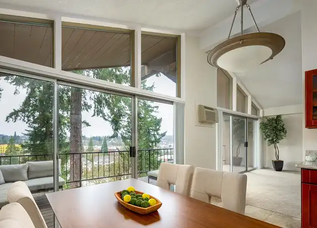 Property at Waverley & Stuart Hall - 10300 SE Waverly Ct, Portland, OR, 97222, 2-3 beds, 2 baths, [object Object]