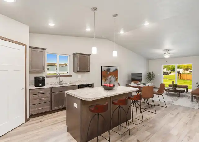 Property at 428 N Cockatiel Ave, Sioux Falls, SD, 57107, 2 beds, 1 bath, [object Object]