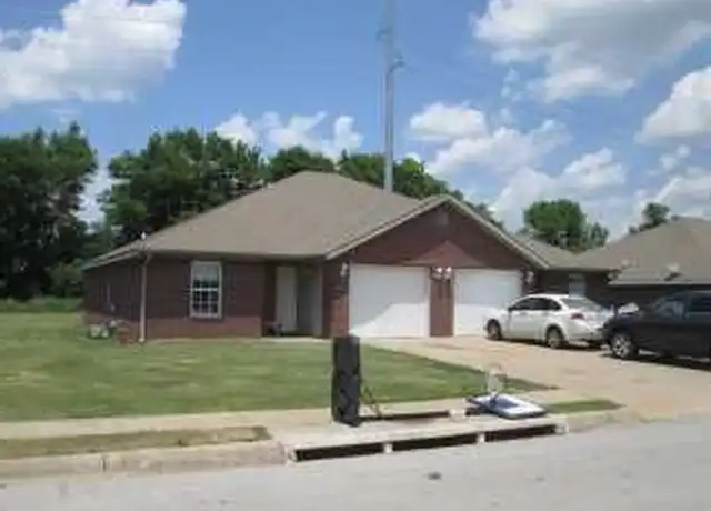 Property at 849 Meadowlands Dr, Centerton, AR, 72719, 3 beds, 2 baths, [object Object]