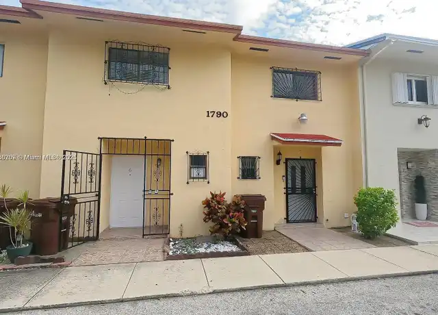 Property at 1790 W 58th St #6, Hialeah, FL, 33012, 2 beds, 3 baths, [object Object]