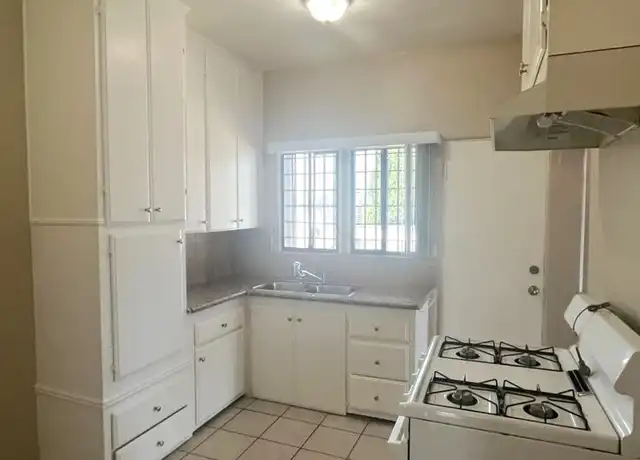Property at 211 W 21st St Unit 211A, Long Beach, CA, 90806, 1 bed, 1 bath, [object Object]
