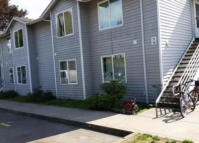 Property at 274 SE Kingwood Ave, Mill City, OR, 97360, 3 beds, 2 baths, [object Object]
