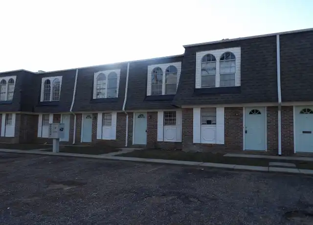 Property at 136 Patterson Dr Unit 136, Ozark, AL, 36360, 2 beds, 1.5 baths, [object Object]