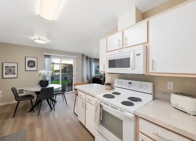 Property at Regency Apartments - 11301 SE 10th St, Vancouver, WA, 98664, 1-2 bed, 1-2 bath, [object Object]