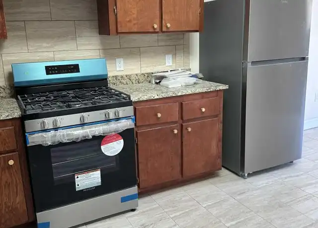 Property at 164 Broadway, Revere, MA, 02151, 2 beds, 2 baths, [object Object]