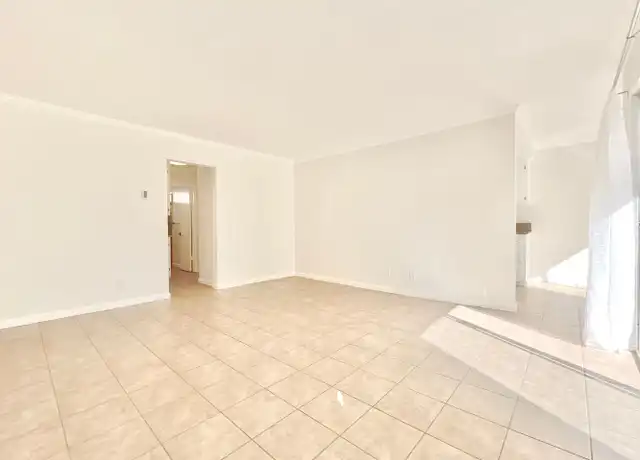 Property at 1142 9th St Unit 14, Santa Monica, CA, 90403, 2 beds, 2 baths, [object Object]