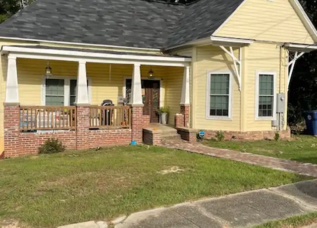 Property at 361 Madison Ave NE, Camden, AR, 71701, 4 beds, 2 baths, [object Object]