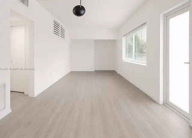 Property at 1110 Venetian Way Unit 2B, Miami Beach, FL, 33139, 1 bed, 1 bath, [object Object]