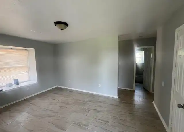 Property at 501 N Elm St, Metairie, LA, 70003, 2 beds, 1 bath, [object Object]