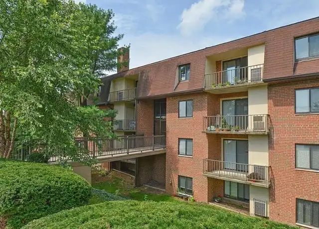 Property at Fairway Park Apartments & Townhomes - 5561 Limeric Cir, Wilmington, DE, 19808, 1 bed, 1 bath, [object Object]