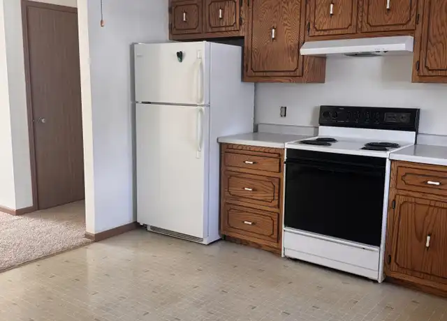 Property at 460 S Main St Unit 2, Seymour, WI, 54165, 2 beds, 1 bath, [object Object]