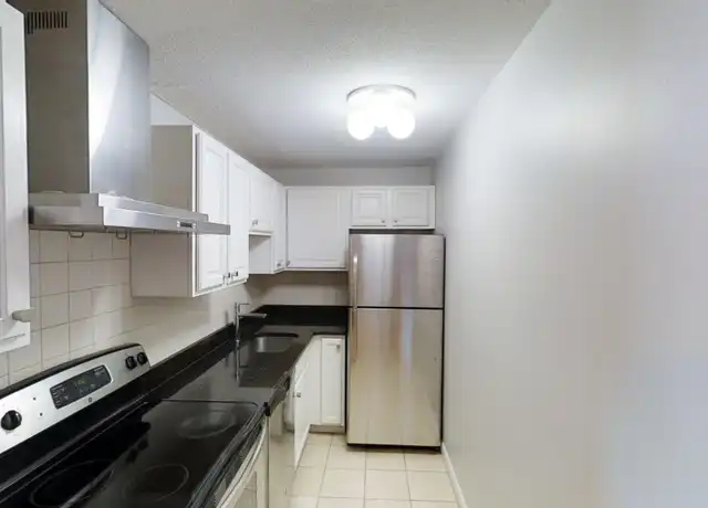 Property at 14 Murdock St Unit 2-4, Somerville, MA, 02145, 1 bed, 1 bath, [object Object]
