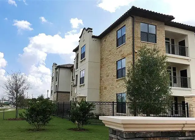 Photo of 4711 Lj Pkwy, Sugar Land, TX 77479