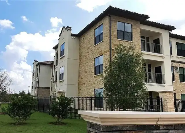 Photo of 4711 Lj Pkwy, Sugar Land, TX 77479