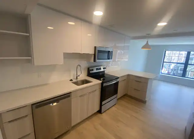 Property at 10 Soden St Unit 302, Cambridge, MA, 02139, 2 beds, 1 bath, [object Object]