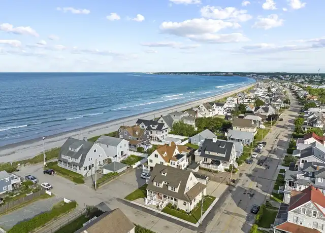 Property at 24 Warren St, Hull, MA, 02045, 7 beds, 3.5 baths, [object Object]