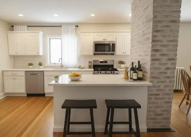 Property at 52 Blenford Rd, Brighton, MA, 02135, 3 beds, 2 baths, [object Object]