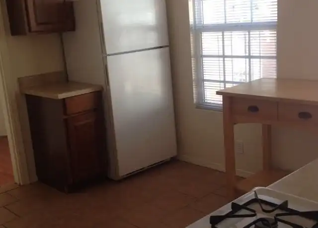 Property at 405 Girard Blvd SE Unit A, Albuquerque, NM, 87106, 1 bed, 1 bath, [object Object]
