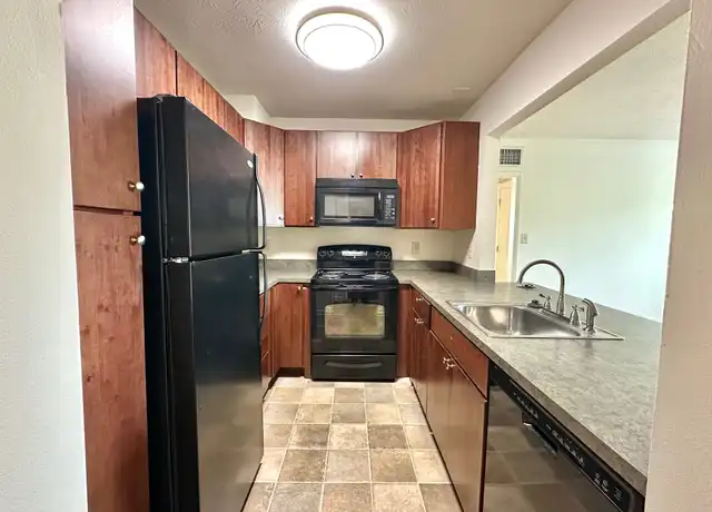 Property at 3602 Central Ave, Indianapolis, IN, 46205, 2 beds, 1 bath, [object Object]