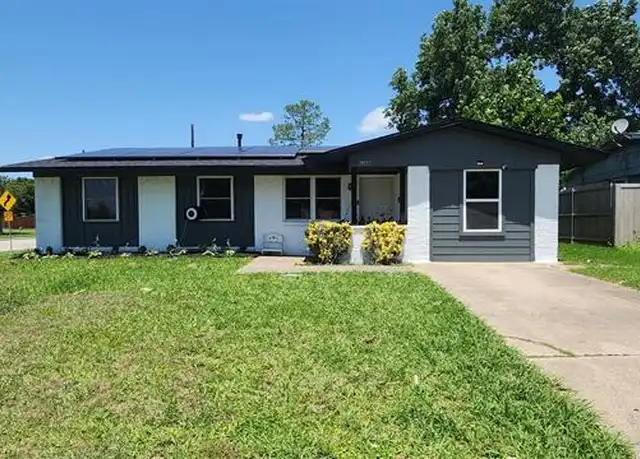 Property at 3927 Emerald Dr, Mesquite, TX, 75150, 3 beds, 1 bath, [object Object]