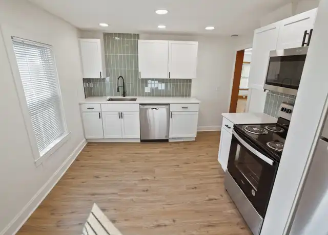 Property at 337 Garfield Ave Apt 2, Kansas City, MO, 64124, 3 beds, 1 bath, [object Object]