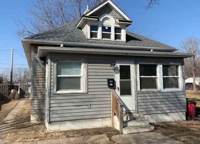 Property at 207 N Indiana Ave, Sioux Falls, SD, 57103, 2 beds, 2 baths, [object Object]