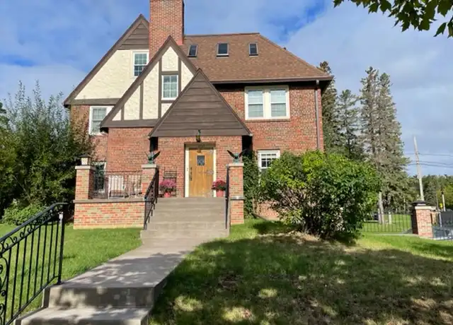 Property at 2727 E 5th St Unit 2, Duluth, MN, 55812, 2 beds, 1 bath, [object Object]