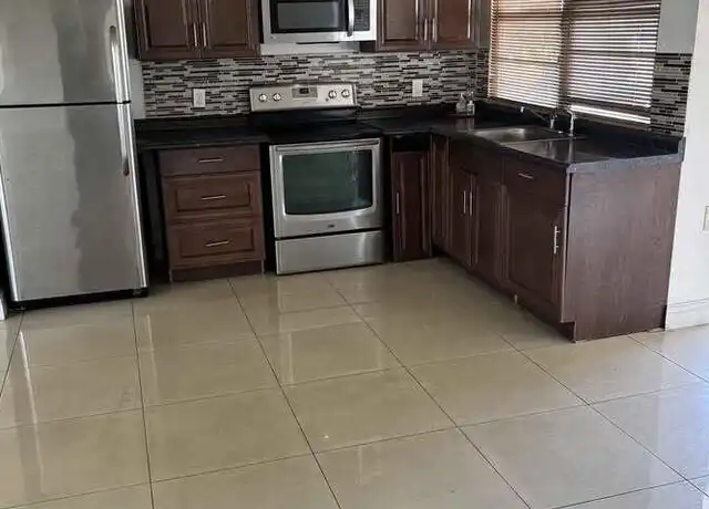 Property at 1245 18th Ave N, Lake Worth Beach, FL, 33460, 1 bed, 1 bath, [object Object]