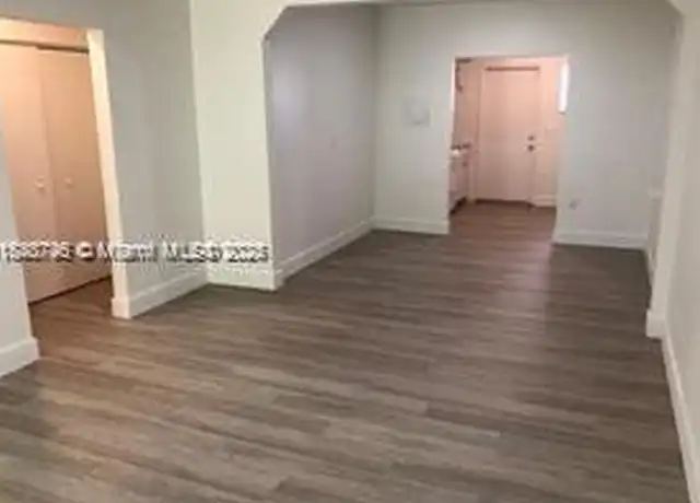 Property at 30 S Shore Dr Unit 6, Miami Beach, FL, 33141, 0 beds, 1 bath, [object Object]