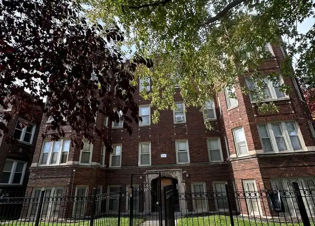 Property at 1719 E 78th St Unit 2, Chicago, IL, 60649, 2 beds, 1 bath, [object Object]