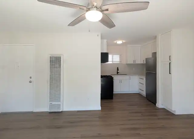 Property at 7701 W Manchester Ave Unit 2, Playa Del Rey, CA, 90293, 2 beds, 1 bath, [object Object]