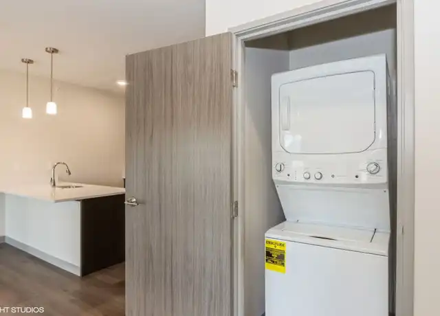 Property at 4035 Westdale Pkwy SW Unit 209, Cedar Rapids, IA, 52404, 1 bed, 1 bath, [object Object]