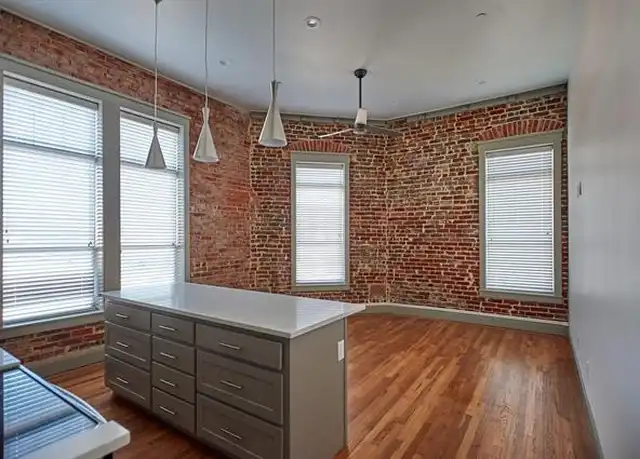 Property at 200 W Brown St #201, Ennis, TX, 75119, 2 beds, 1 bath, [object Object]