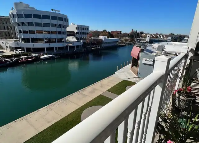 Property at 510 Quay St Unit 3, Port Huron, MI, 48060, 1 bed, 1 bath, [object Object]