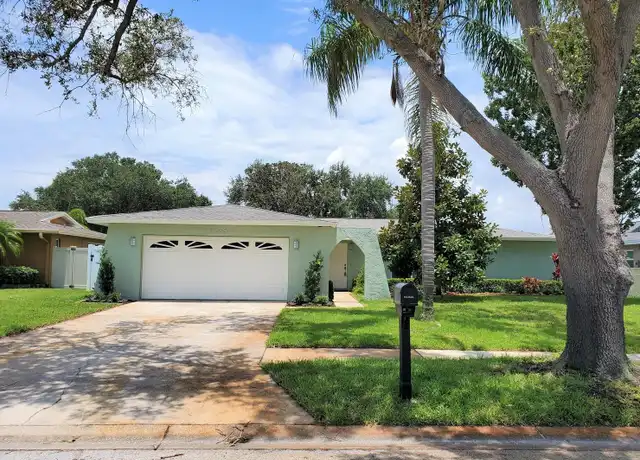 Property at 13205 88th Ave, Seminole, FL, 33776, 4 beds, 2 baths, [object Object]