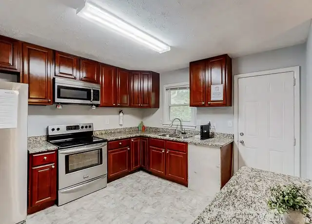 Property at 4054 Emerald Lake Dr, Decatur, GA, 30035, 1 bed, 1 bath, [object Object]