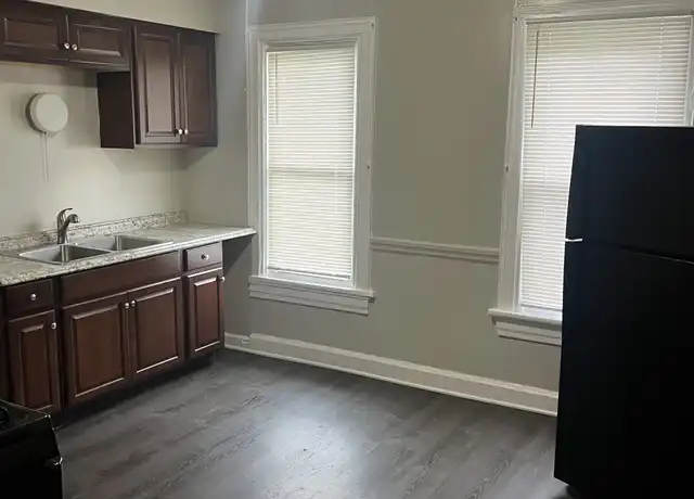 Property at 1305 S 21st St, Milwaukee, WI, 53204, 3 beds, 1 bath, [object Object]