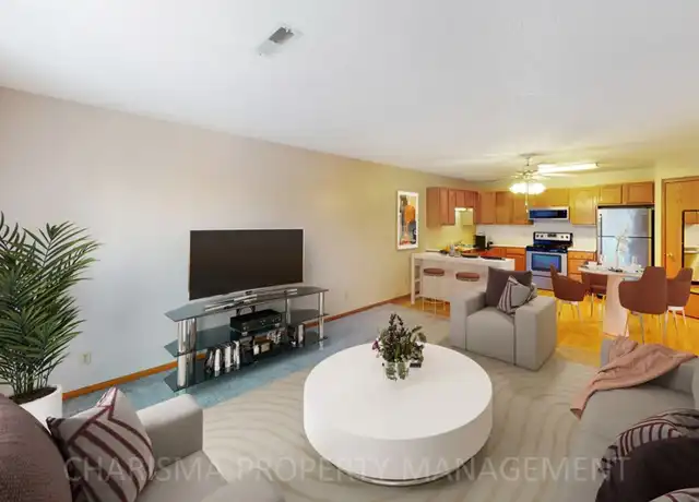 Property at 626 N Sycamore Ave #204, Sioux Falls, SD, 57103, 3 beds, 2 baths, [object Object]
